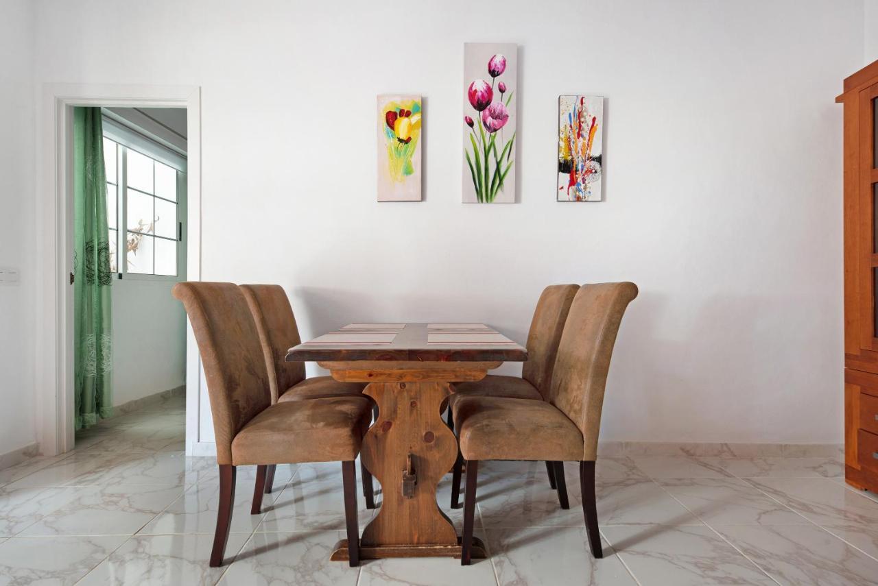 Villa Casa Auxilia à Araya  Extérieur photo